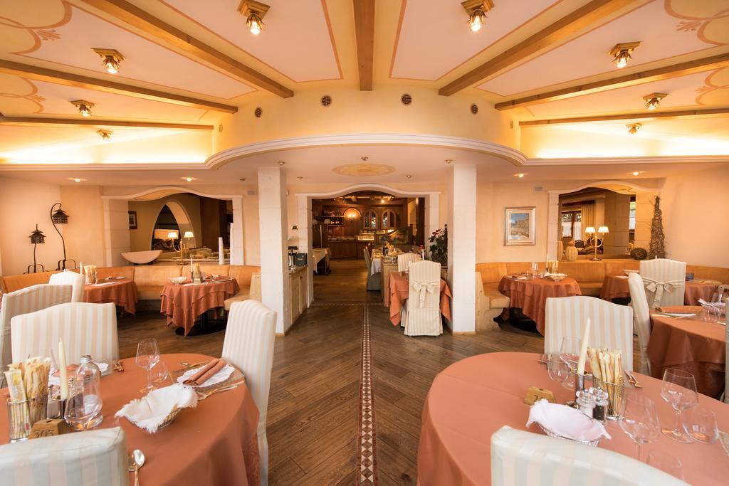 Hotel Patrizia Moena Esterno foto